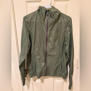 The North Face Green Lightweight Windbreaker Windwall Jacket